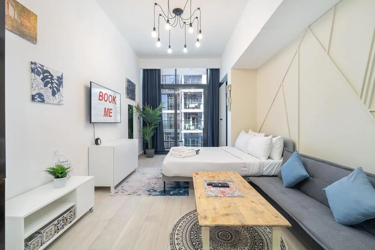 Inviting Studio Apartment Perfect For 3 In Meydan! Dubai