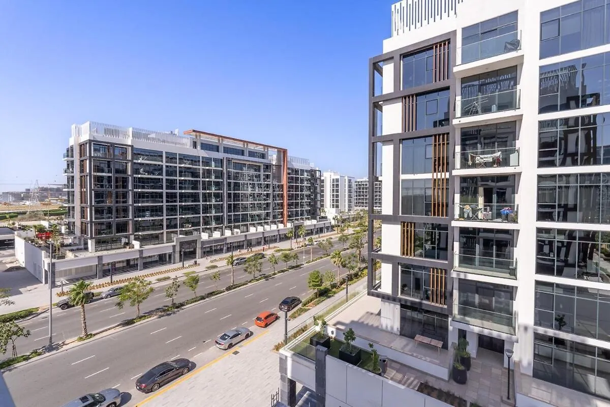 Inviting Studio Apartment Perfect For 3 In Meydan! Dubai