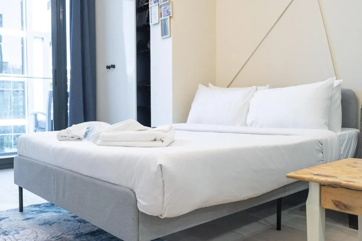 Inviting Studio Apartment Perfect For 3 In Meydan! Dubai
