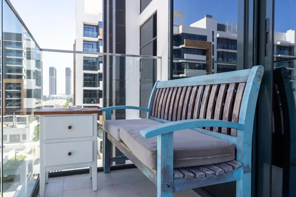 Inviting Studio Apartment Perfect For 3 In Meydan! Dubai