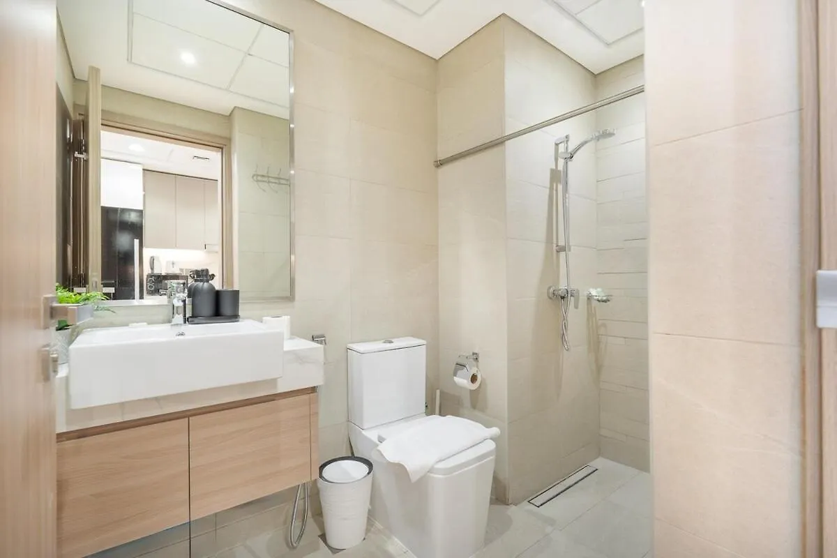 Inviting Studio Apartment Perfect For 3 In Meydan! Dubai