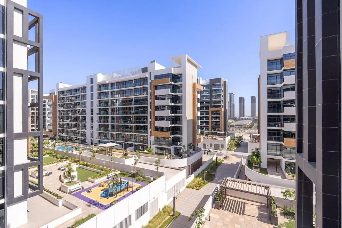 Inviting Studio Apartment Perfect For 3 In Meydan! Dubai